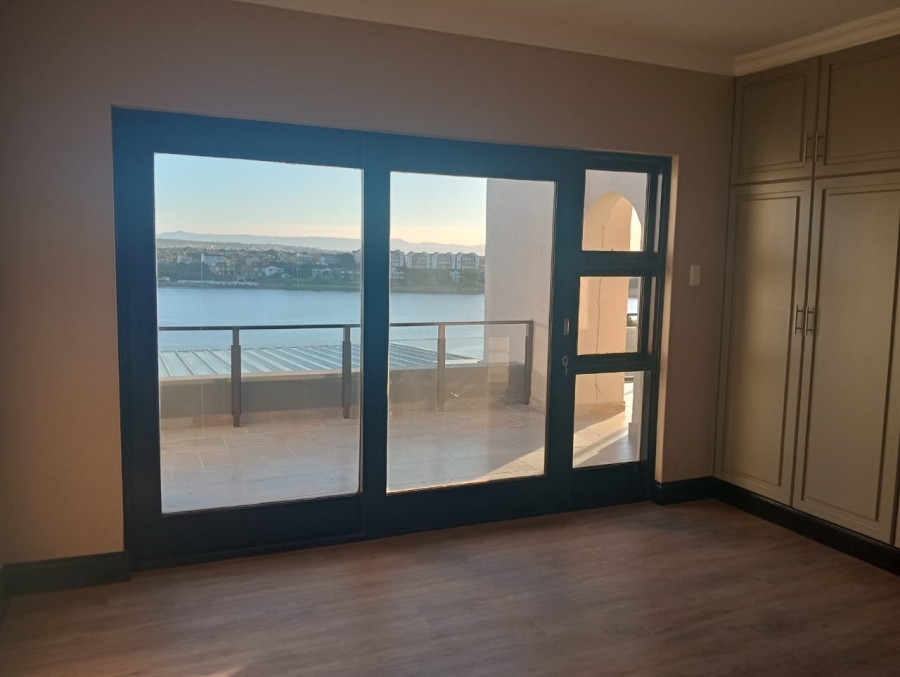 5 Bedroom Property for Sale in Paradise Beach Eastern Cape